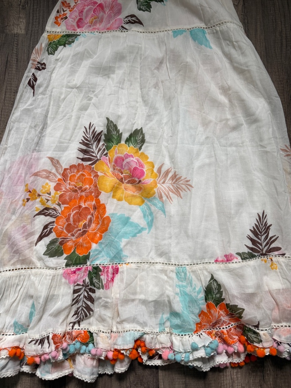 FARM RIO Floral Maxi Sundress in White with Pink & Orange Blooms - Picture 5 of 5